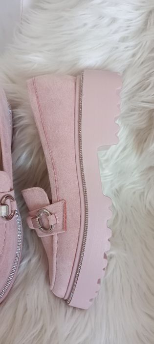 Pudrowy róż 37 dł ł 24.5cm