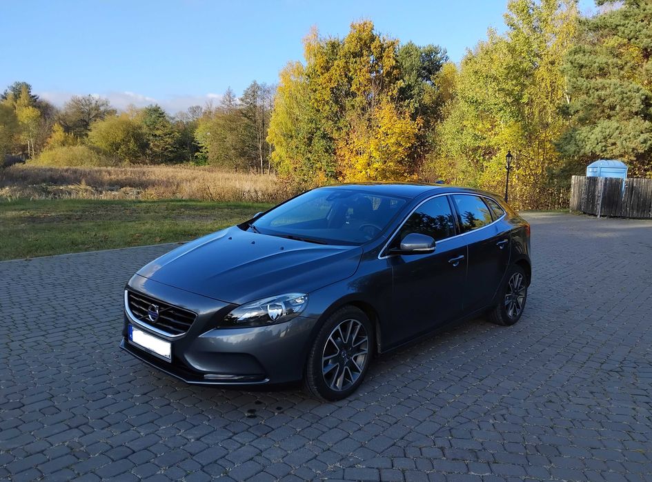Volvo V40