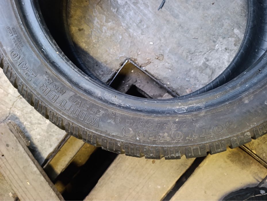 17 205/50 Pirelli SottoZero Winter240 шини зимові