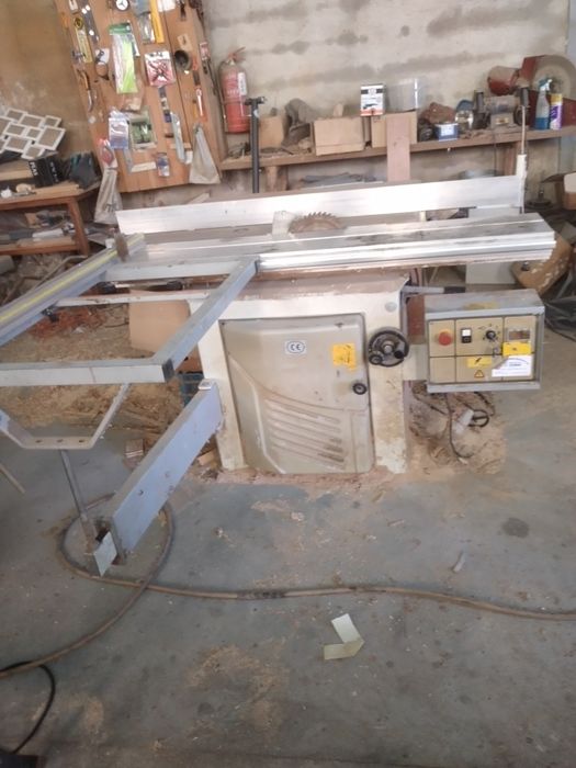 Máquina de carpintaria