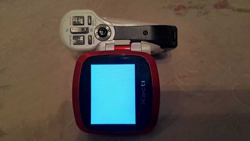 Câmara fotográfica e de vídeo Sanyo Xacti VPC-CA6. Para peças