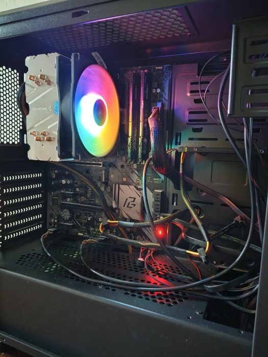 Мощный ПК: Ryzen 7 5700G, 32ГБ ОЗУ, SSD, БП 750W