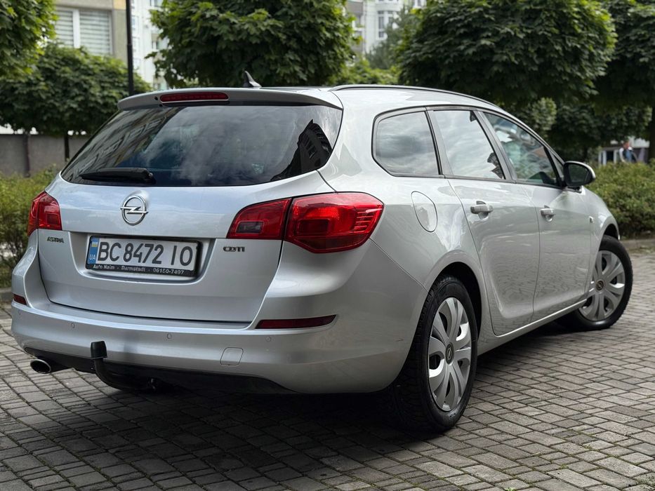 Продам авто Opel Astra J