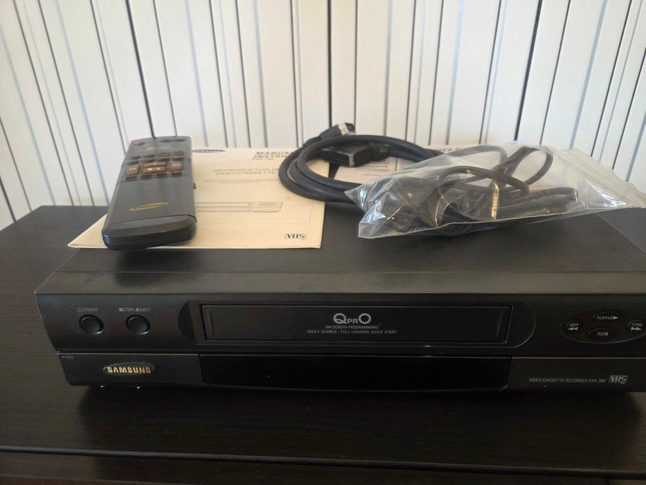 Vídeogravador VHS - Samsung QPRO VXK-306