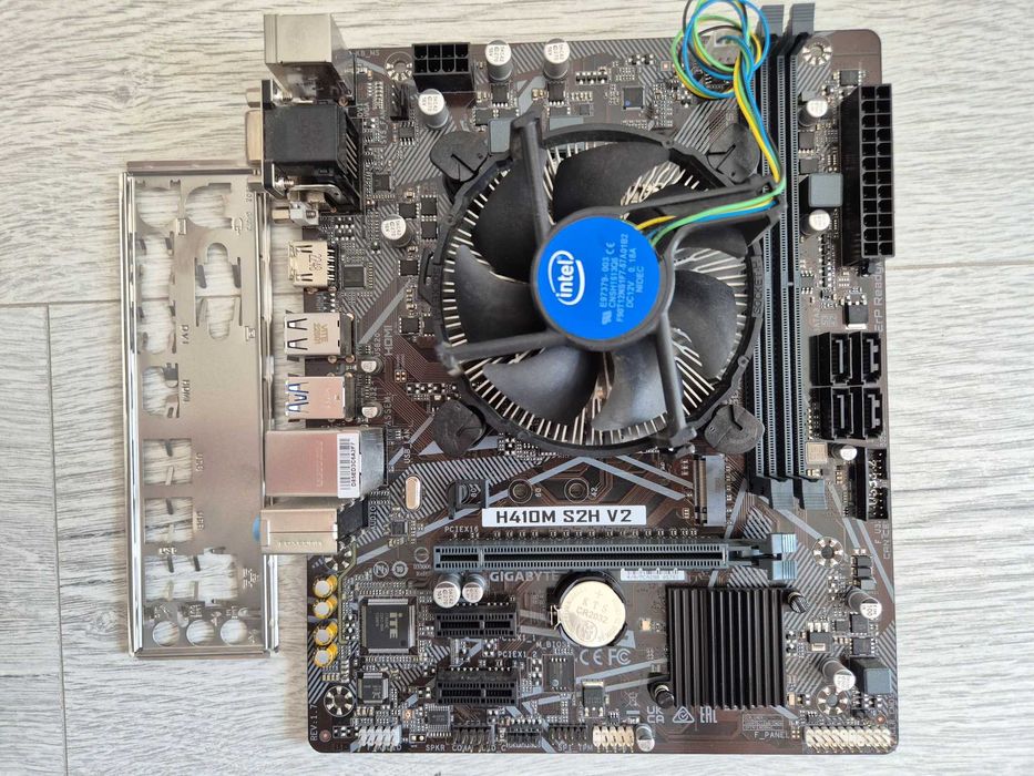 сет Intel Core-i3 10105F 4.4GHz + плата Gigabyte H410 +кулер. Trade-IN