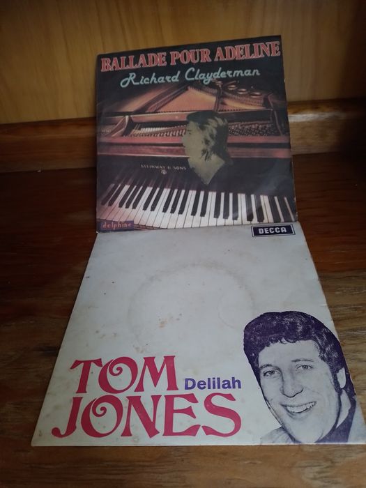 2 discos 45 rpm Tom Jones e Richard Clayderman