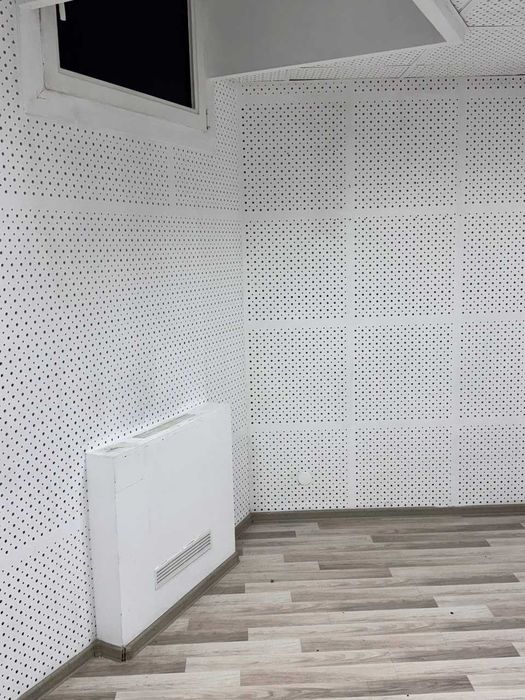 Оренда офісу 13 м², та Оренда робочих місць майстра манікюру