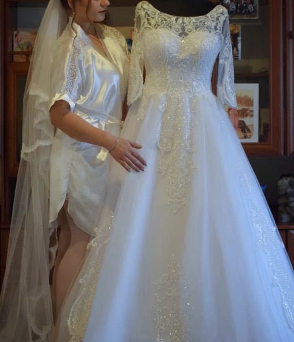 Неймовірна весільна сукня. Ціна-2000 грн. Майже безкоштовно.