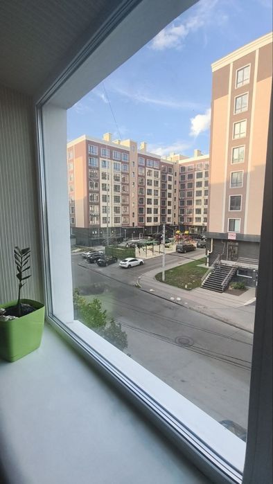 двокімнатна квартира в центрі з меблями