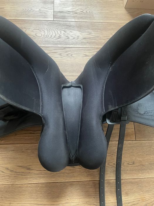 Siodło Thorowgood Griffin 17”, szerokie ( lęk L)