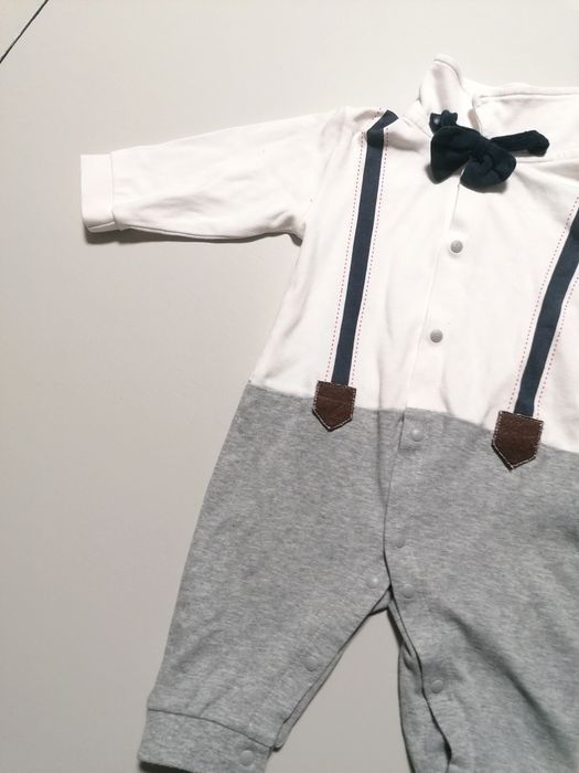 Babygrow Branco e Cinza