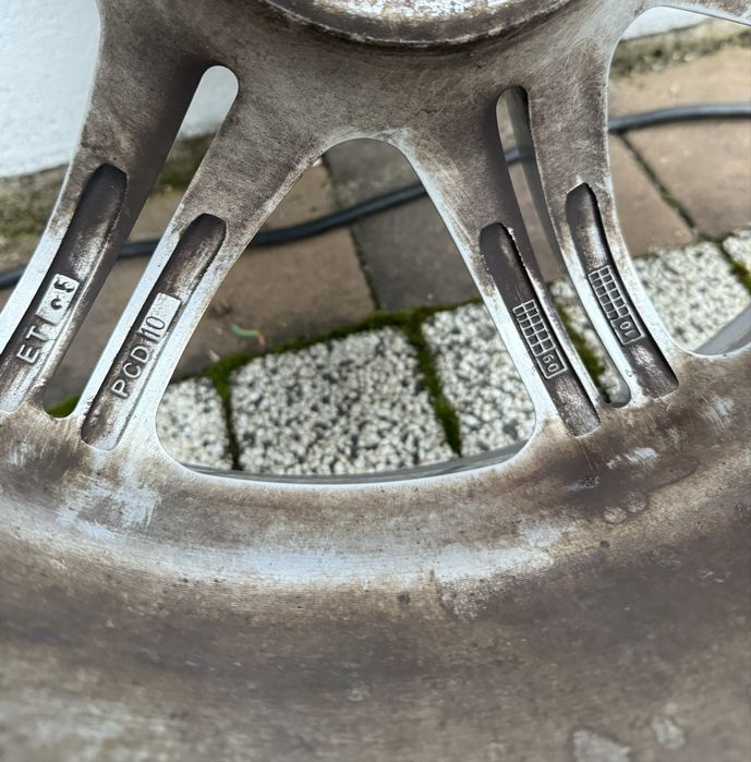 Felgi koła MOMO CORSE 4x100 17”