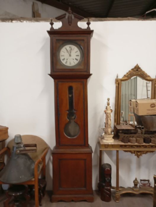 Vendo este relógio muito bonito bom estado