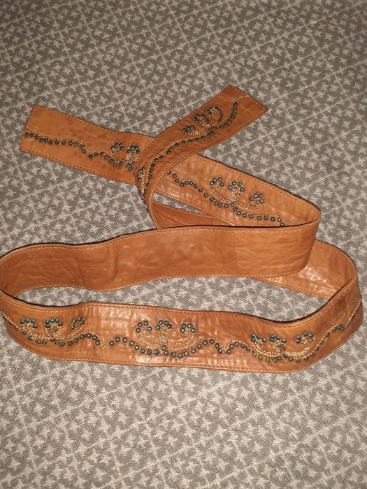 Пояс жіночий шкіряний з вишивкою