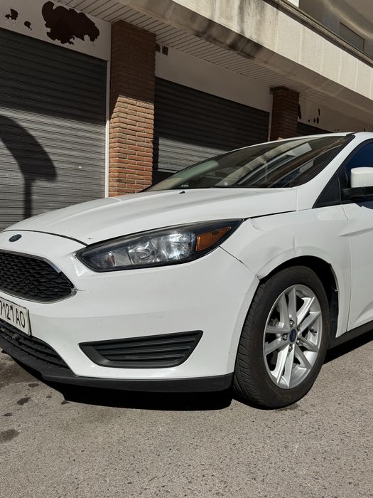 Ford focus 2015 se