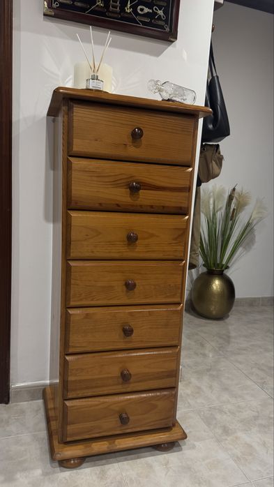 Camiseiro com 7 gavetas