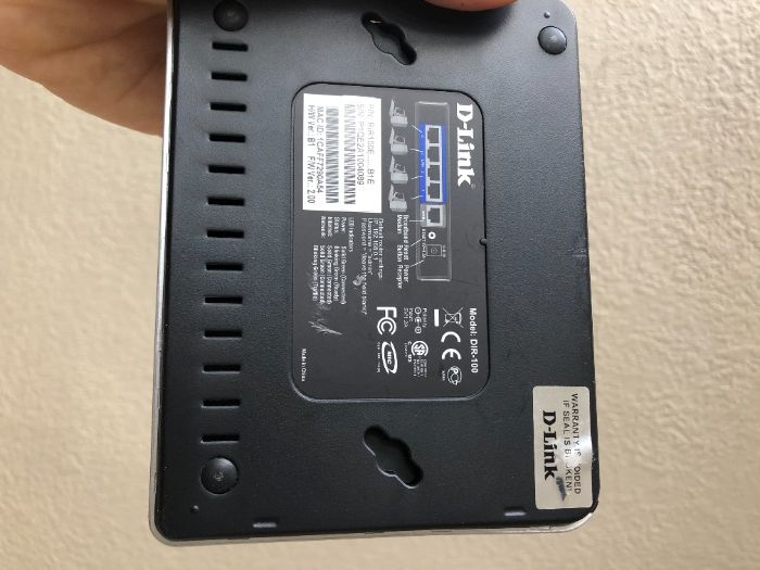 Маршрутизатор D-Link DIR-100