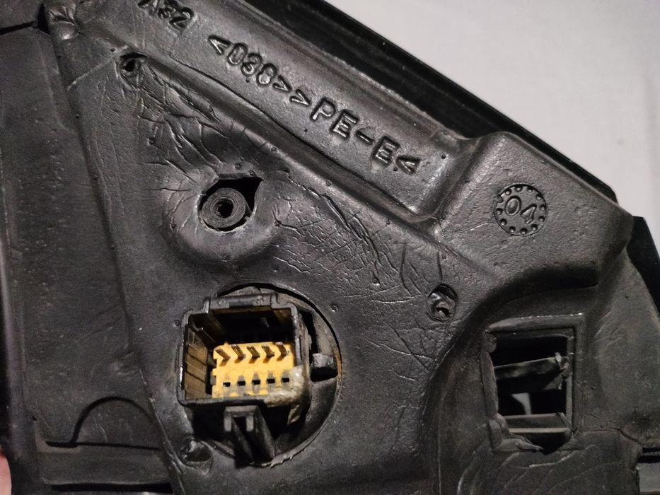 Зеркало ліве Меган 2