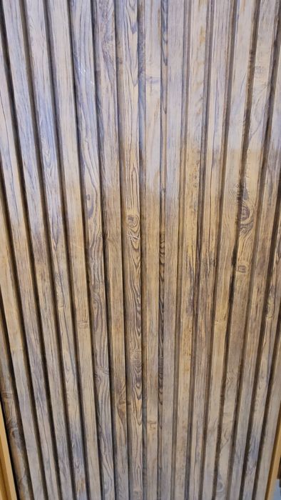 Lamel dekoracyjny z blachy powlekanej drewnopodobnejj