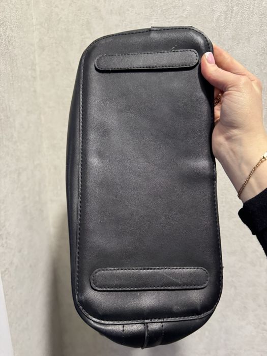 Гарна сумка на плече