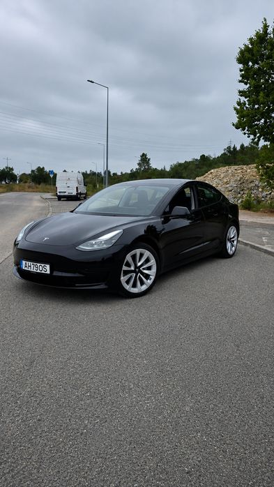 Telsa model 3 standard plus 325 cv
