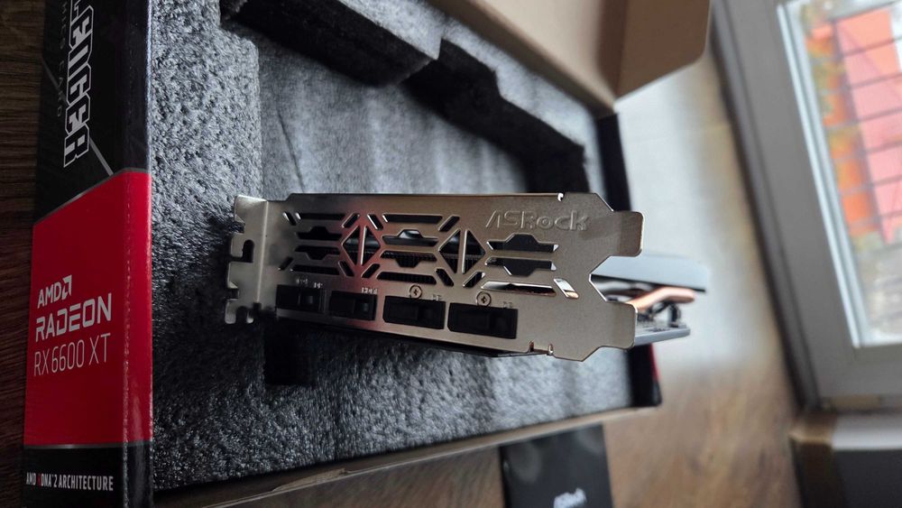 ASRock Radeon RX 6600 XT Challenger 8GB OC GDDR6