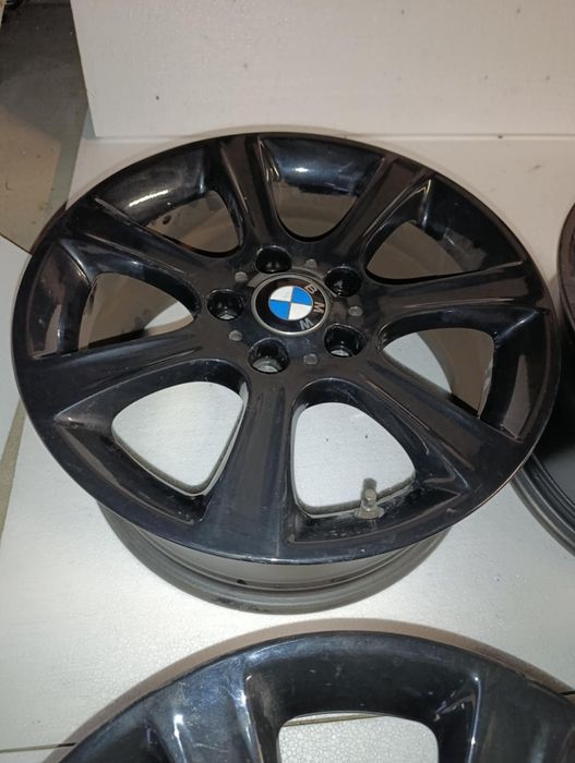 Czarne alufelgi BMW 17"