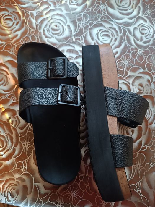 Продам шлепки в идеале