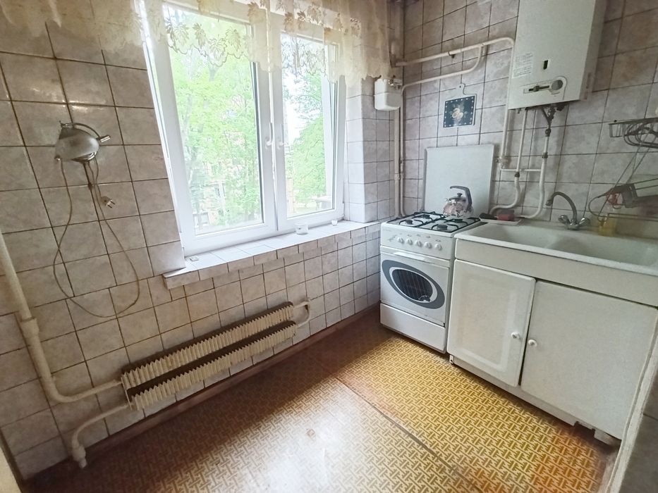 Шекспира д.8,метро Бот. Сад,2комнатная кв