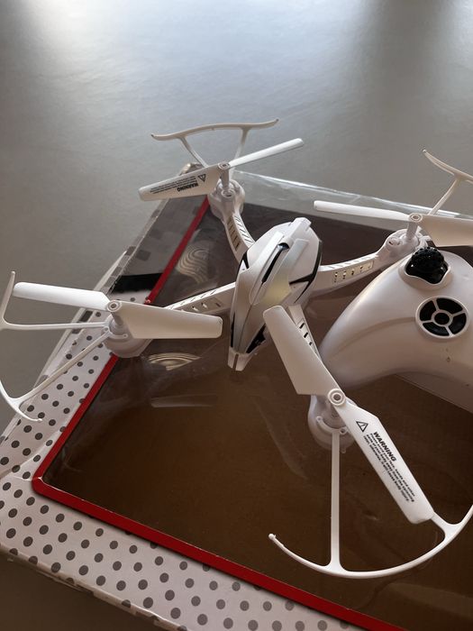 Dron latający turbo max