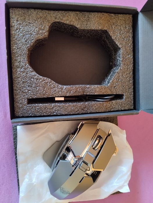 Бездротова ігрова мишка Wolf Spider SC300 акумуляторна