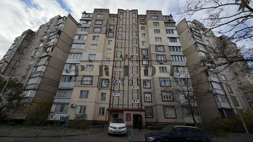 ДЕШЕВО Трикімнатна квартира Троєщина, Держпрограми