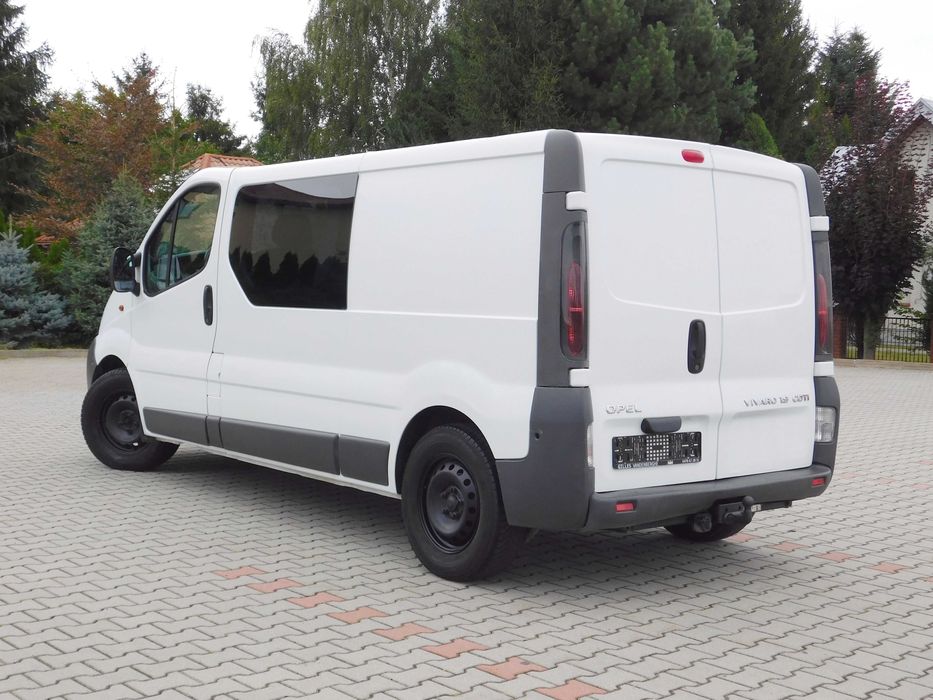Opel Vivaro**Brygadówka 6-Osobowa**Long**Zadbana