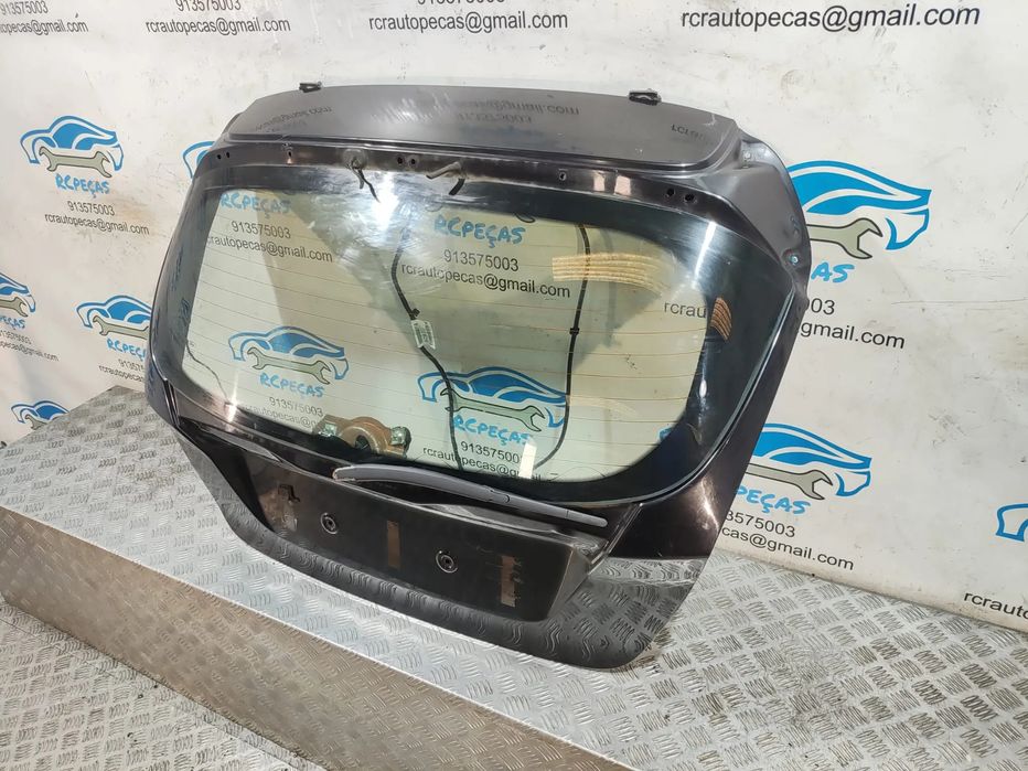 - Porta / Tampa da Mala Ford Fiesta VI 6 MK6 em Preto / Preta
