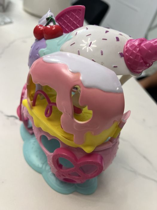 Дім домік для котиків, цукерня   Як новий