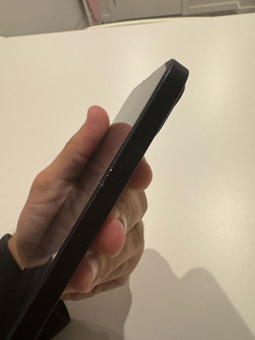 iPhone 13 128GB Preto