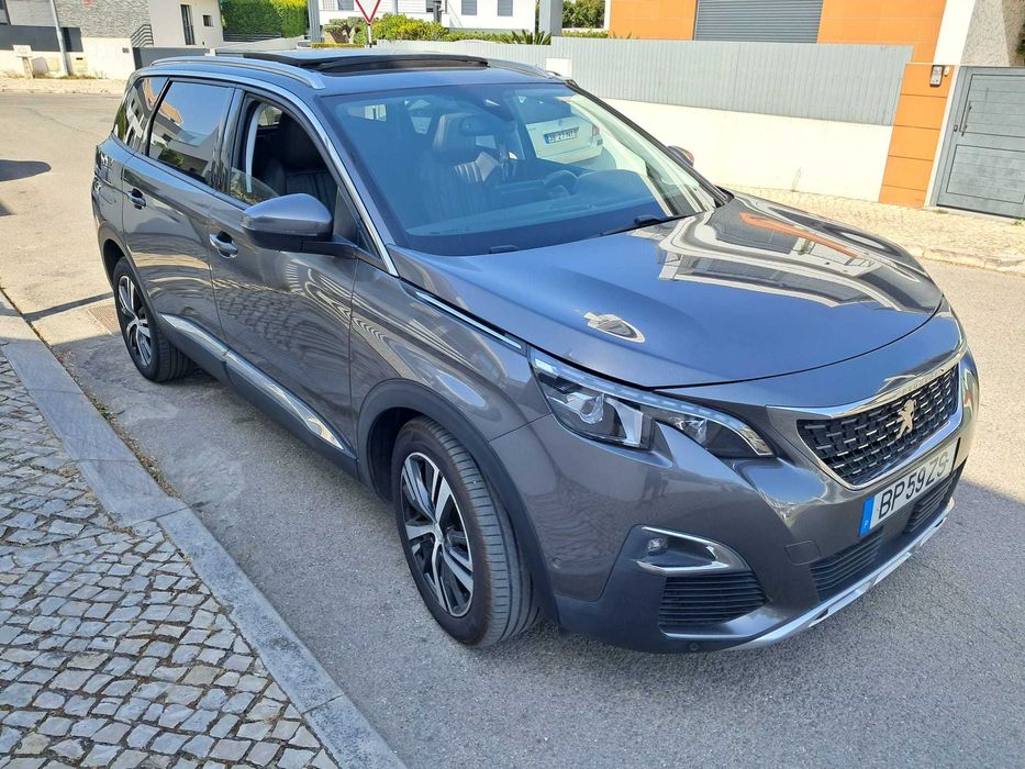 peugueot 5008 gt -line  2019