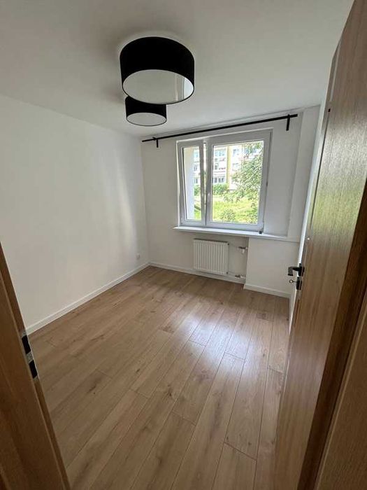 Wynajmę przestronne mieszkanie ,po remoncie 48m2 Wysoki parter .