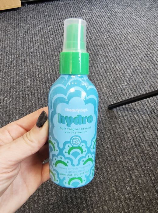 Mgiełka nawilżająca do włosów