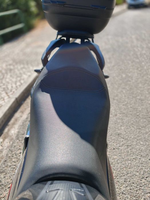 Keeway RKS 125 — 2020 — 25.905 km — Top Case SHAD