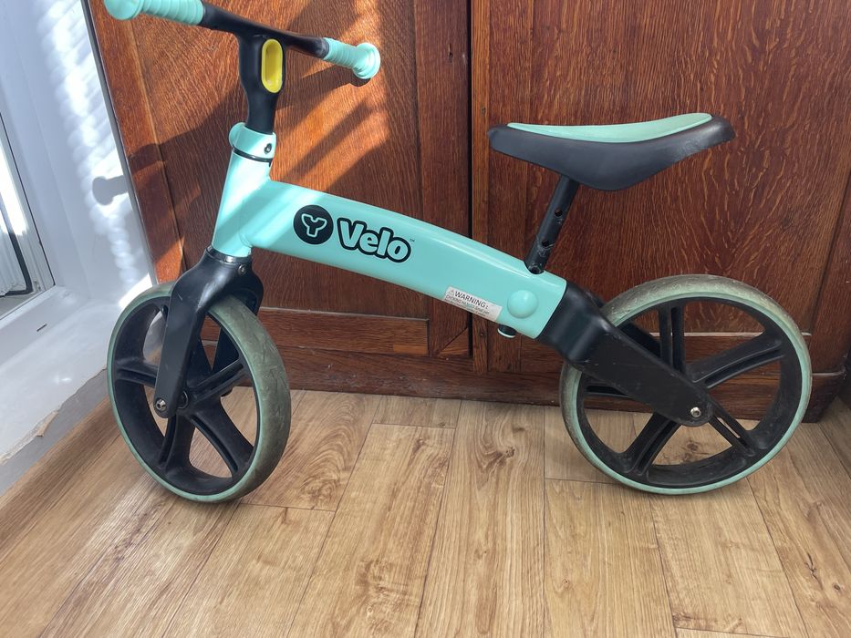 Беговел YVolution /Velo від 3 років