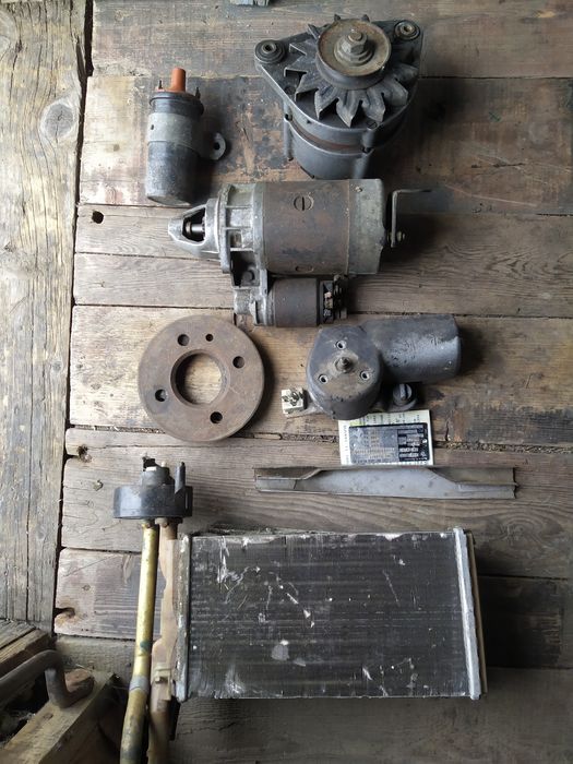 Стёкла BMW e21 .