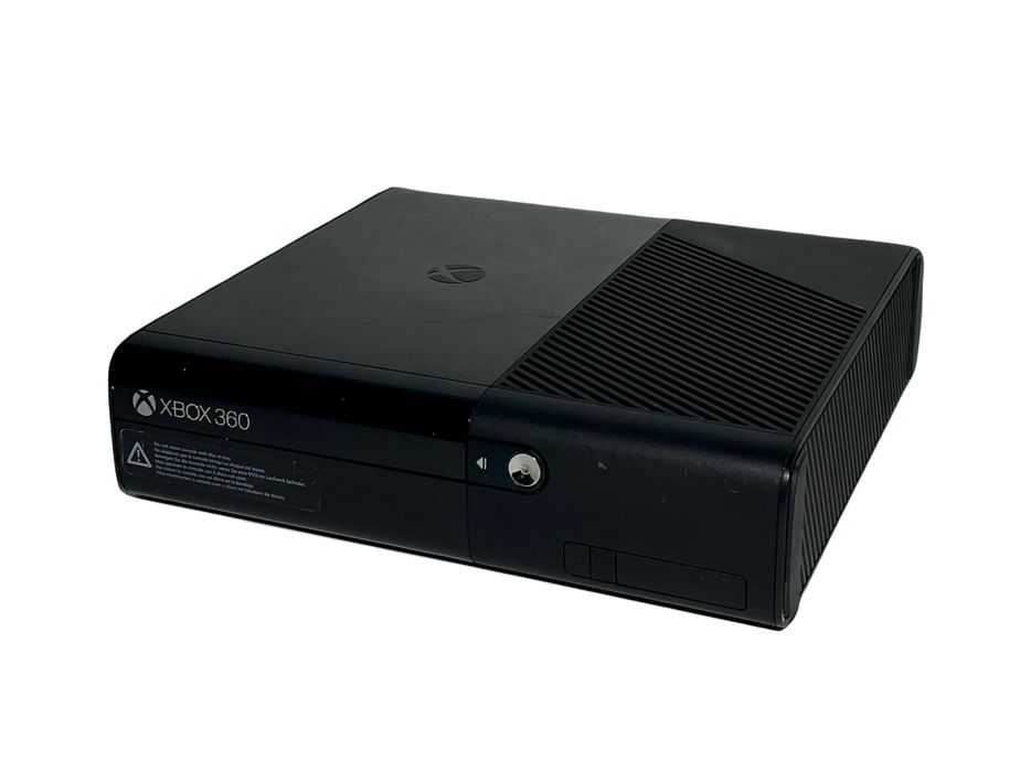 Konsola Microsoft Xbox 360 E 250GB z padem,grą oraz Kinectem – sprawna