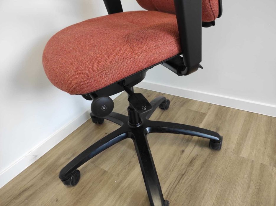 Fotel ergonomiczny RH Logic 200 Flokk – biurowy, regulowany, premium