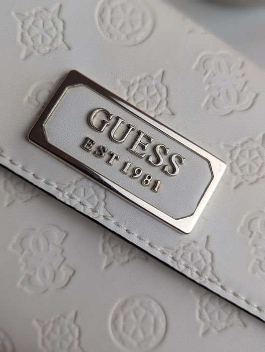 Nerka/torebka Guess Love