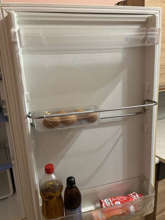 Холодильник indesit