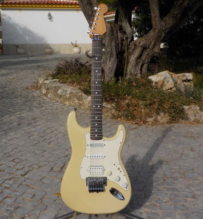 Ovation Ibanez Fender Guild JJoye guitarra baixo