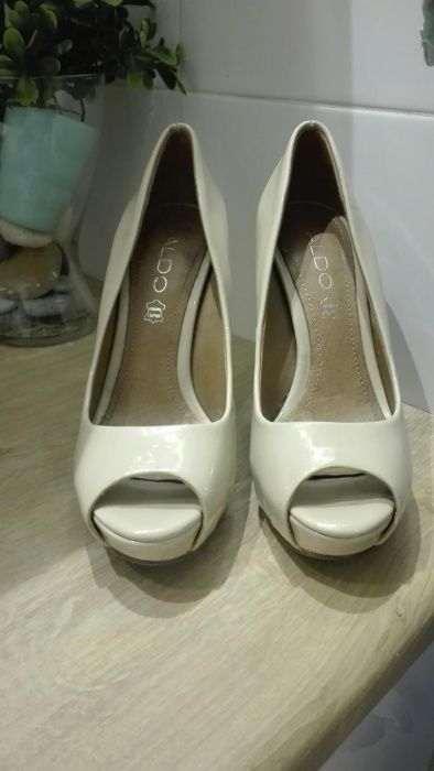 Szpilki półbuty platforma koturny Aldo zara skóra naturalna 36