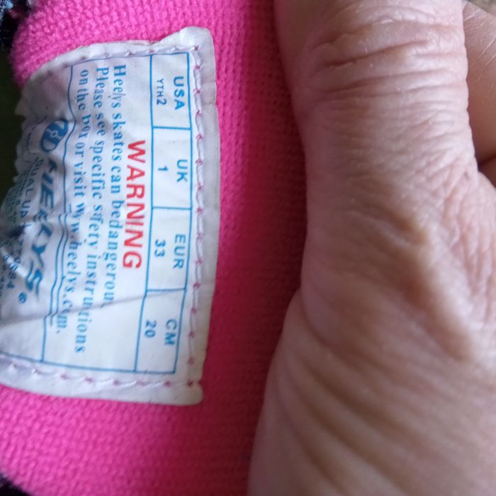 Buty na kulkach EELYS