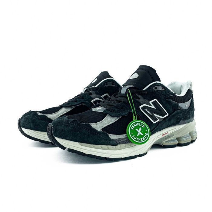 Женские кроссовки New Balance 2002R "Protection Pack Black" 36-40